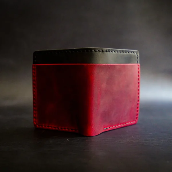e3c64d7b-8c24-4567-ac6b-e2e639db791d Wallet "Hauberk" CRAZY HORSE